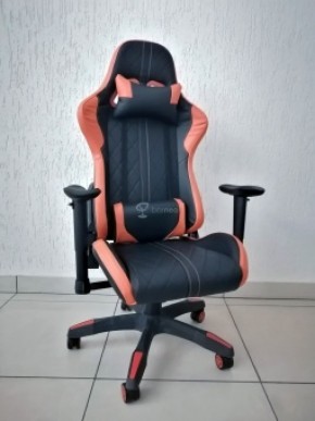 Кресло геймерское Barneo K-52 (черная экокожа оранжевые вставки) в Ижевске - izhevsk.ok-mebel.com | фото 1