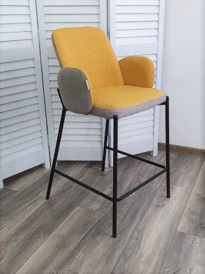 Полубарный стул NYX (H=65cm) VF106 желтый / VF120 серый М-City в Ижевске - izhevsk.ok-mebel.com | фото 1